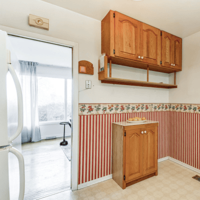 Staging a dated kitchen after